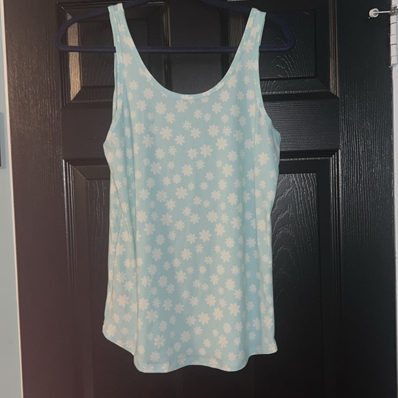 NWOT Tank Top with Daisies XL - Picture 4 of 4
